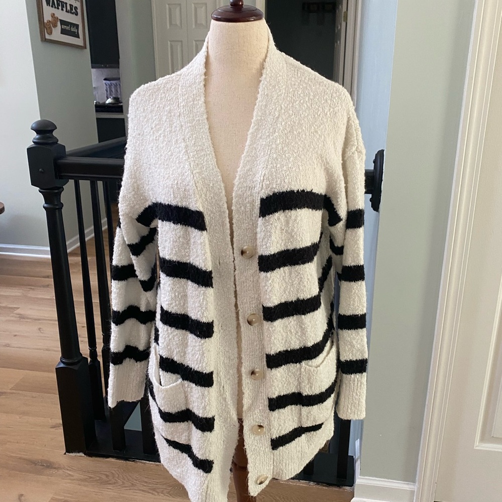Isabel Maternity by Ingrid & Isabel Black and White Striped Cardigan